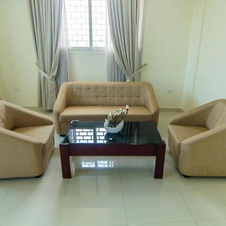 Miracle Residency Hotel Kizhake Chālakudi Екстериор снимка